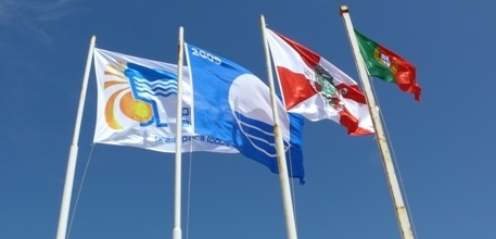 PRAIA DE SÃO JACINTO | HASTEAR DA BANDEIRA AZUL | Câmara Municipal ...