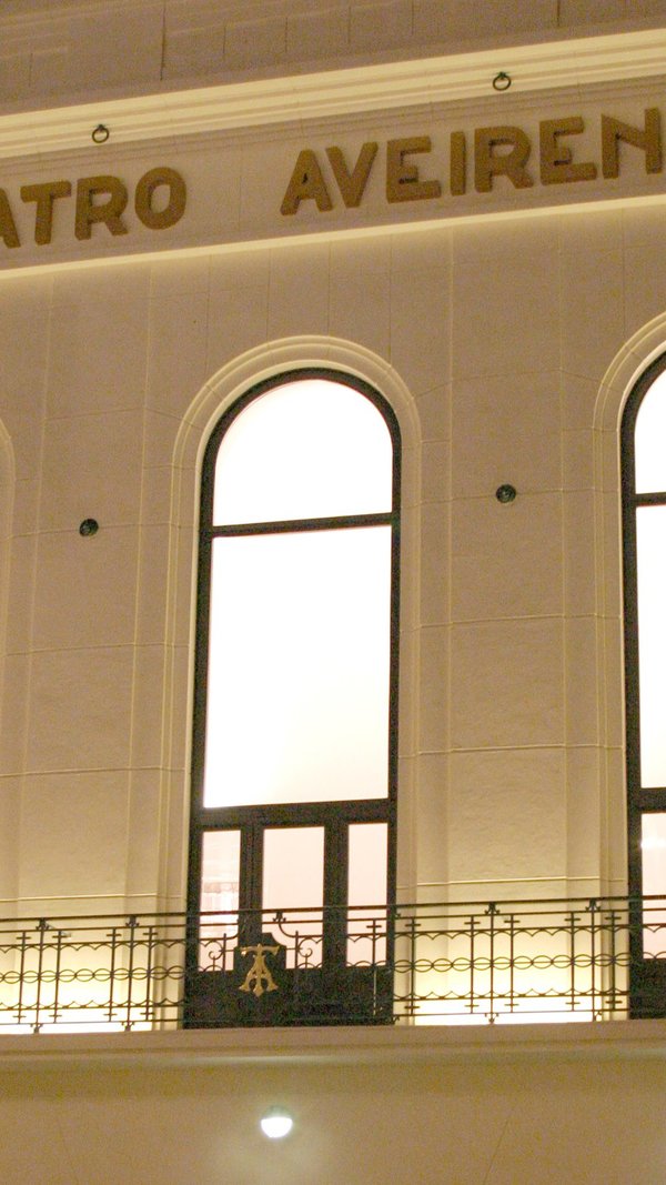 11_fachada_teatro_aveirense