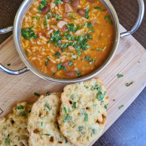 Pataniscas de Bacalhau com Arroz de Feijão