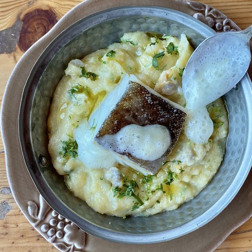 Taco de Bacalhau com Xerém de Bivalves