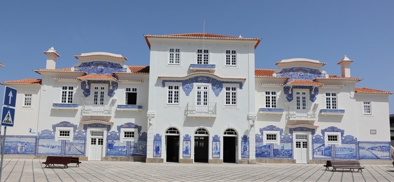 Estação de Caminhos de Ferro de Aveiro | Licínio Pinto e Francisco Pereira, Breda e F. Lista