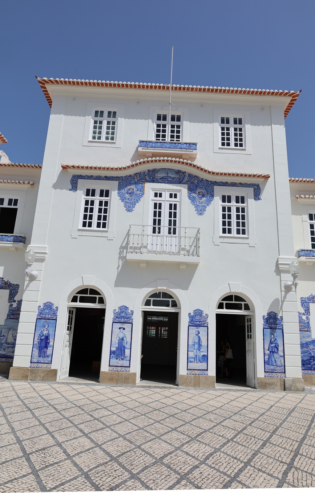 Estação de Caminhos de Ferro de Aveiro | Licínio Pinto e Francisco Pereira, Breda e F. Lista