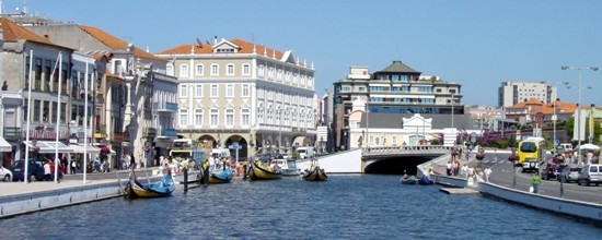 DOIS ARTISTAS DE AVEIRO INTEGRAM EXPOSIÇÃO CREART