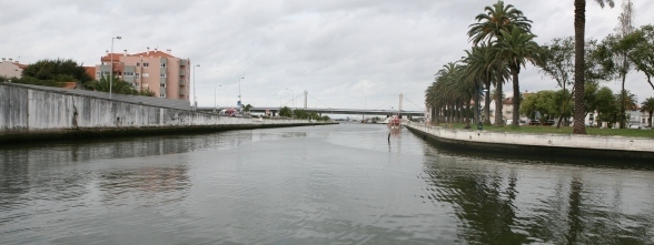 CANAL DAS PIRÂMIDES RECEBE CAIS DE ATRACAÇÃO