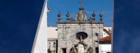 INSTALAÇÃO ARTÍSTICA DE RICARDO CHAVES HÉRNANDEZ