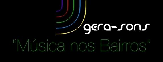ALUNOS DE SANTIAGO DO “MÚSICA NOS BAIRROS” RECEBEM INSTRUMENTOS