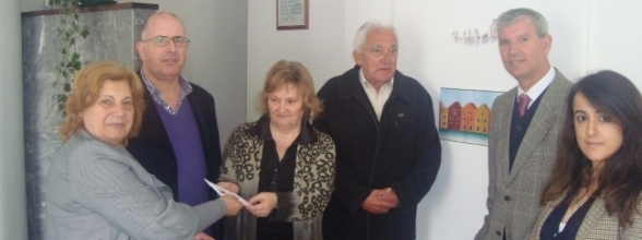 CENTRO COMUNITÁRIO DA VERA CRUZ RECEBE DONATIVO