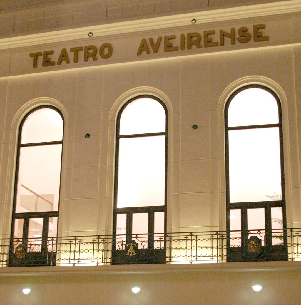 GISELA JOÃO NO TEATRO AVEIRENSE