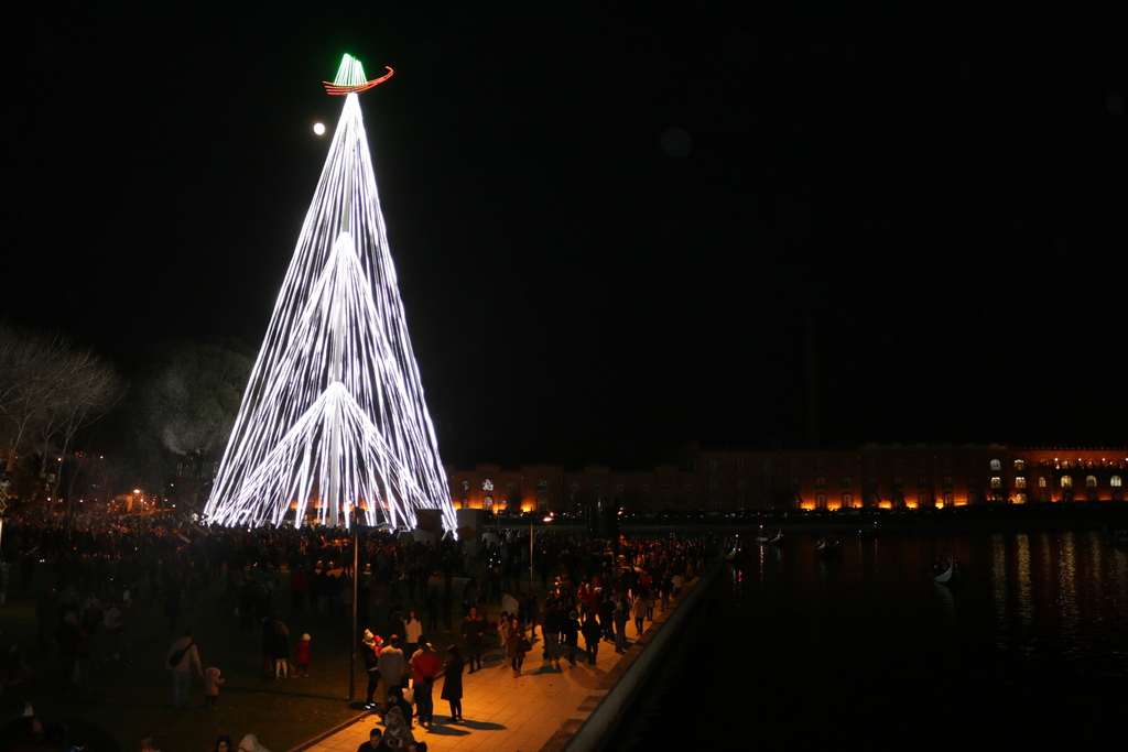 NOTA DE ESCLARECIMENTO SOBRE O CUSTO DAS ILUMINAÇÕES DE NATAL EM AVEIRO