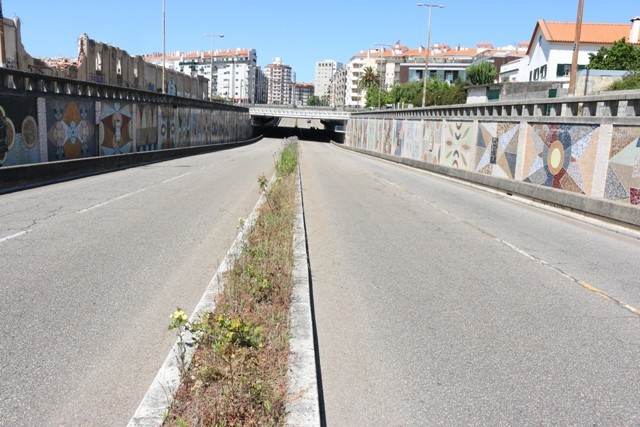 CONSTRUÇÃO DE DUAS ROTUNDAS E REQUALIFICAÇÃO URBANA DO TÚNEL DE ESGUEIRA