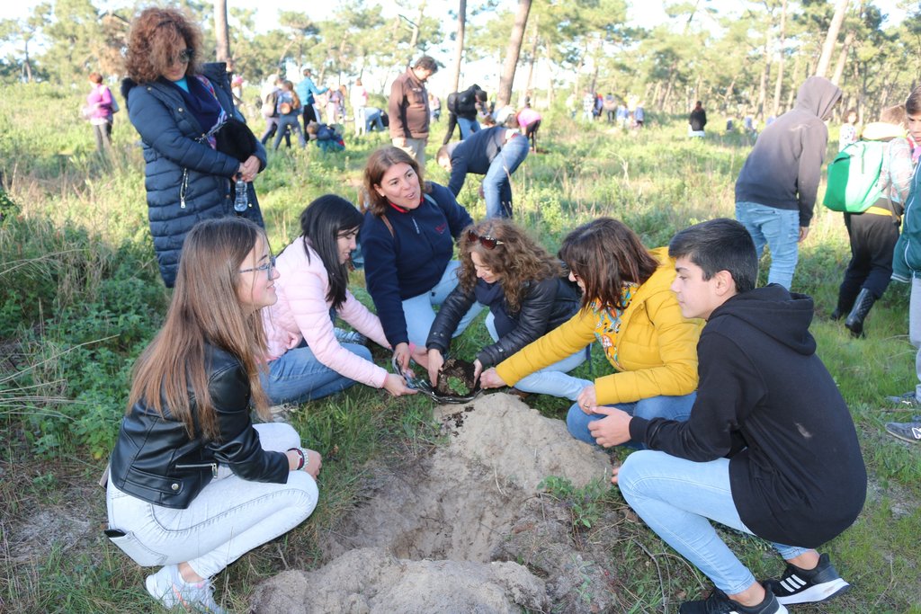 1200 NOVAS ÁRVORES NA RESERVA DE SÃO JACINTO