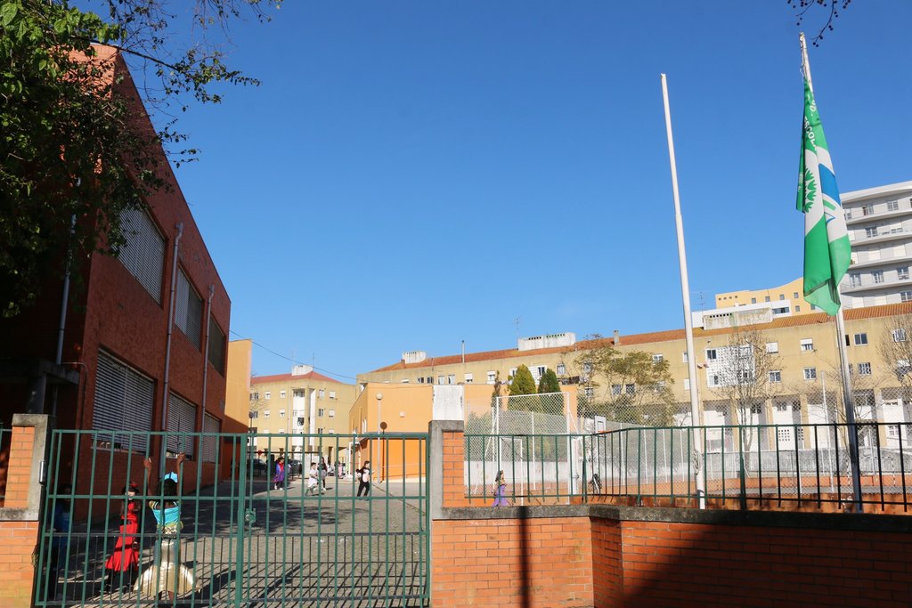 QUALIFICAÇÃO DO CENTRO ESCOLAR DE SANTIAGO 