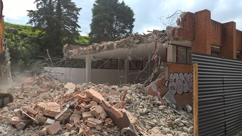 DEMOLIDO ANTIGO PT JUNTO AO CENTRO DE CONGRESSOS