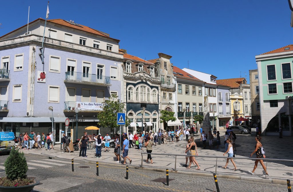 CÂMARA CORTA O TRÂNSITO NO ROSSIO  E NA BEIRA MAR DURANTE O VERÃO