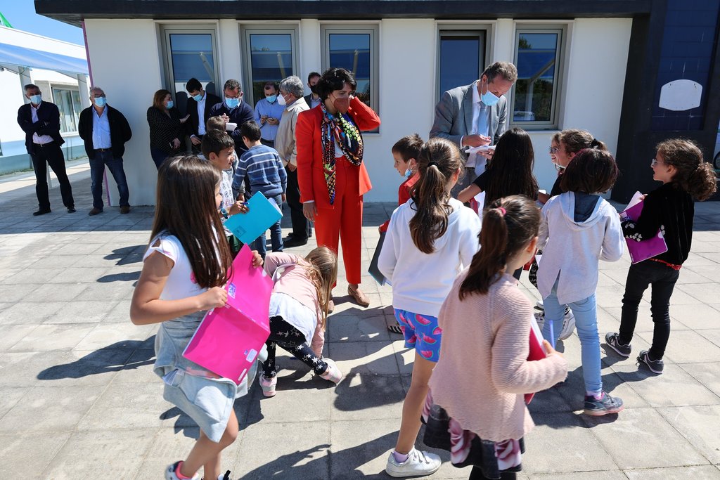 DESCENTRALIZAÇÃO NA EDUCAÇÃO