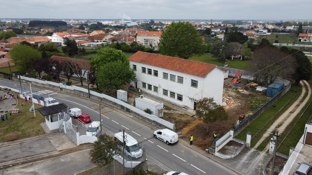 REQUALIFICAÇÃO E AMPLIAÇÃO DA ESCOLA BÁSICA DO BONSUCESSO