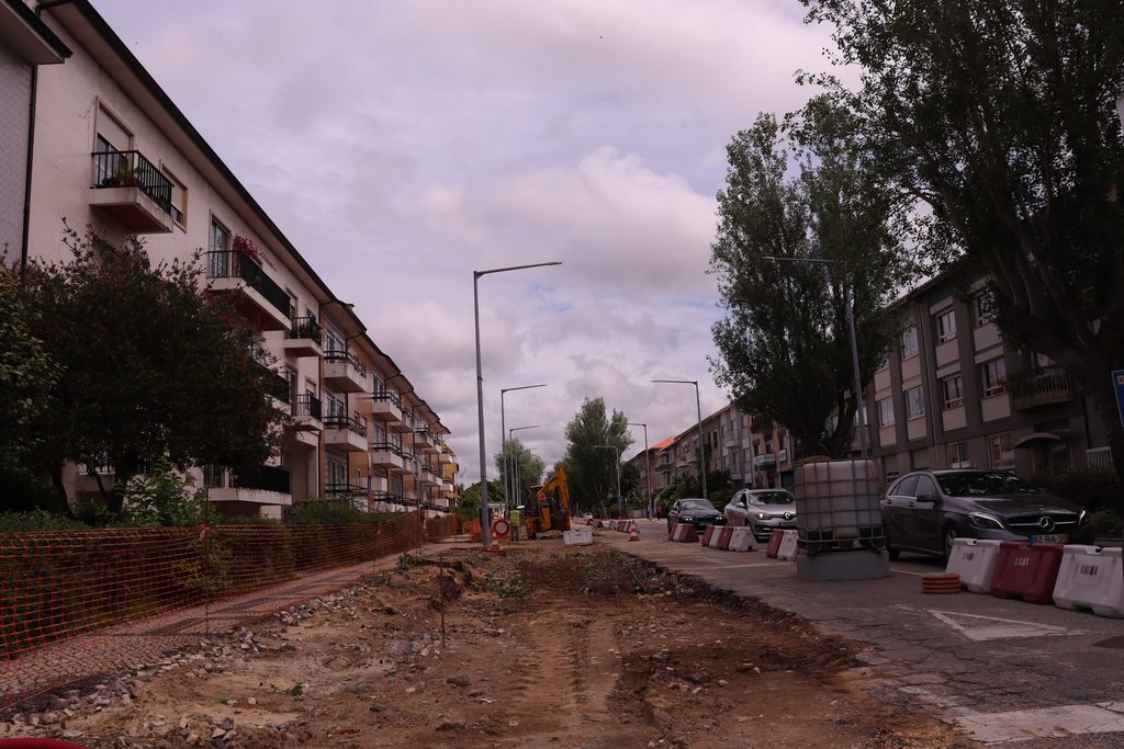 OBRA DE QUALIFICAÇÃO DA AVENIDA 25 DE ABRIL