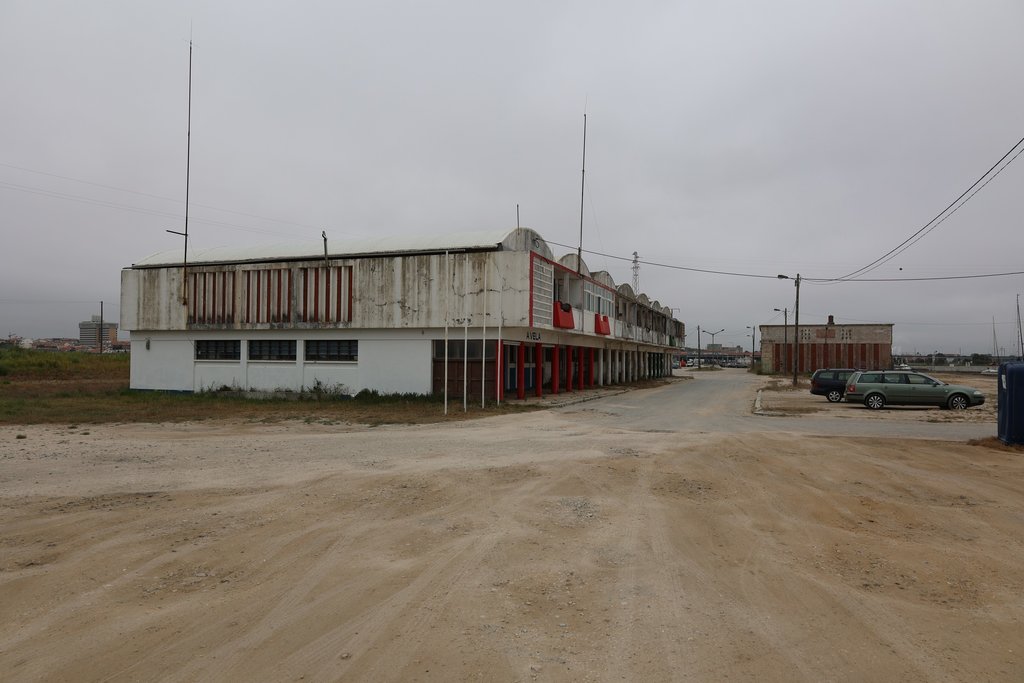 CONCURSO DE IDEIAS PARA ELABORAÇÃO DE ESTUDO URBANÍSTICO DA ZONA DA ANTIGA LOTA DE AVEIRO– Living...