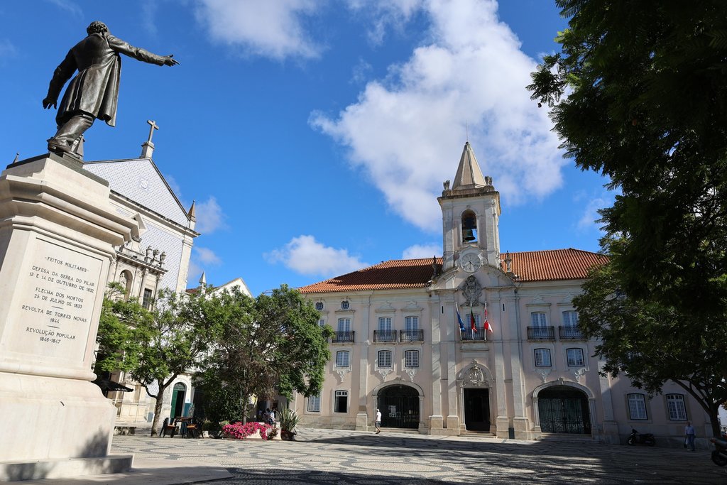 APOIO AO INVESTIMENTO À SANTA CECÍLIA E AO CETA -CÍRCULO EXPERIMENTAL DE TEATRO DE AVEIRO