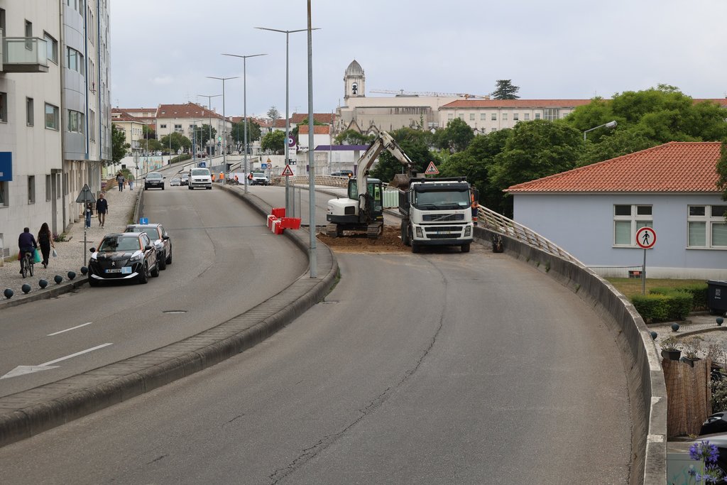 Requalificação da “Ponte de Pau” em curso