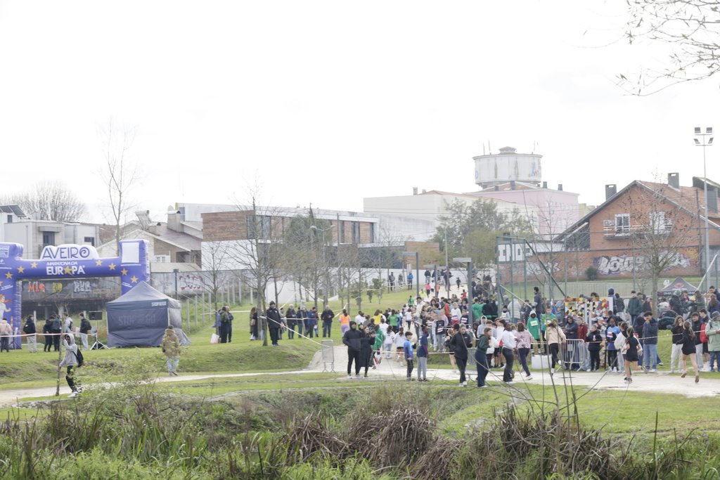 Mais de mil alunos participaram no Corta-mato Municipal