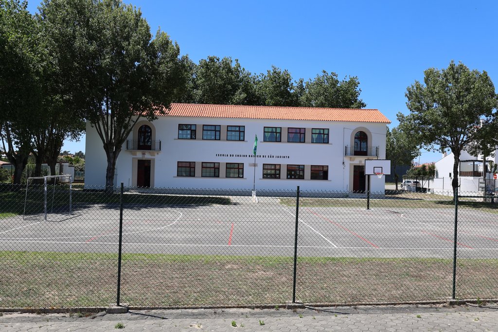 Abertura de Concurso Púbico para contratação de Assistentes Operacionais para a área da Educação