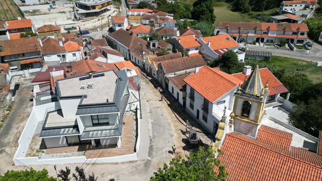 Pavimentação da Rua de Santa Rita arrancou