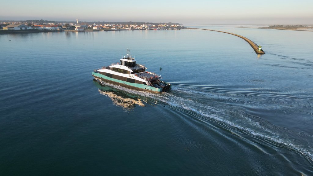 Travessias em ferryboat suspensas temporariamente para trabalhos no Cais do Forte da Barra