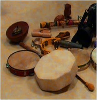 WORKSHOP DE MUSICOTERAPIA NA CASA DA JUVENTUDE