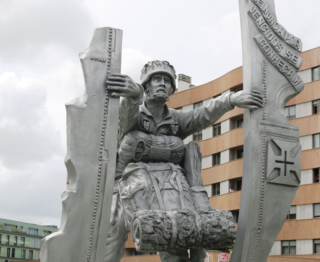 Monumento ao Paraquedista