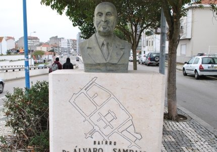 BUSTO DE ÁLVARO DE SAMPAIO